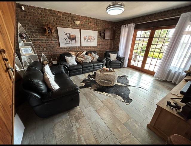 4 BEDROOM HOUSE FOR SALE IN WAVECREST